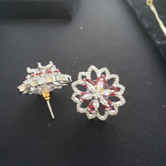 COPY - NWT Diamond Earrings with Ruby stones - Picture 5 of 6